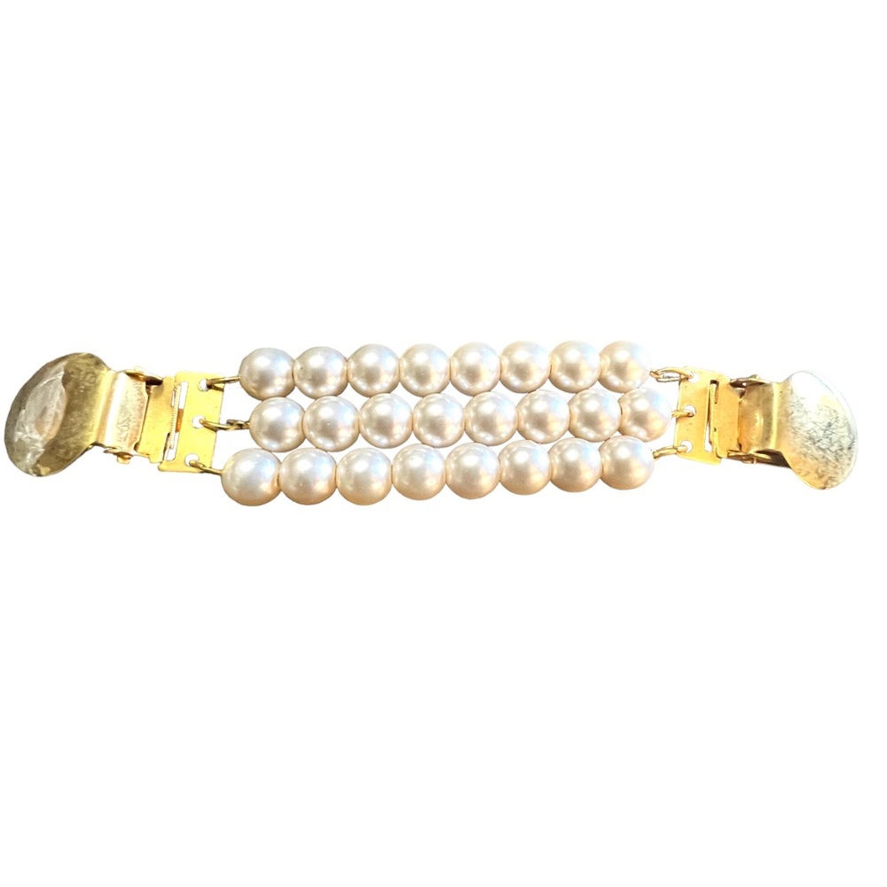 1950’s Vintage Faux Pearl Goldtone Sweater Clip, Vintage Sweater Clip